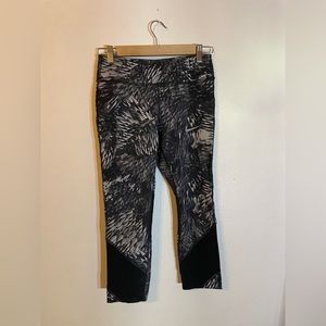 cropped nike leggings size girls medium